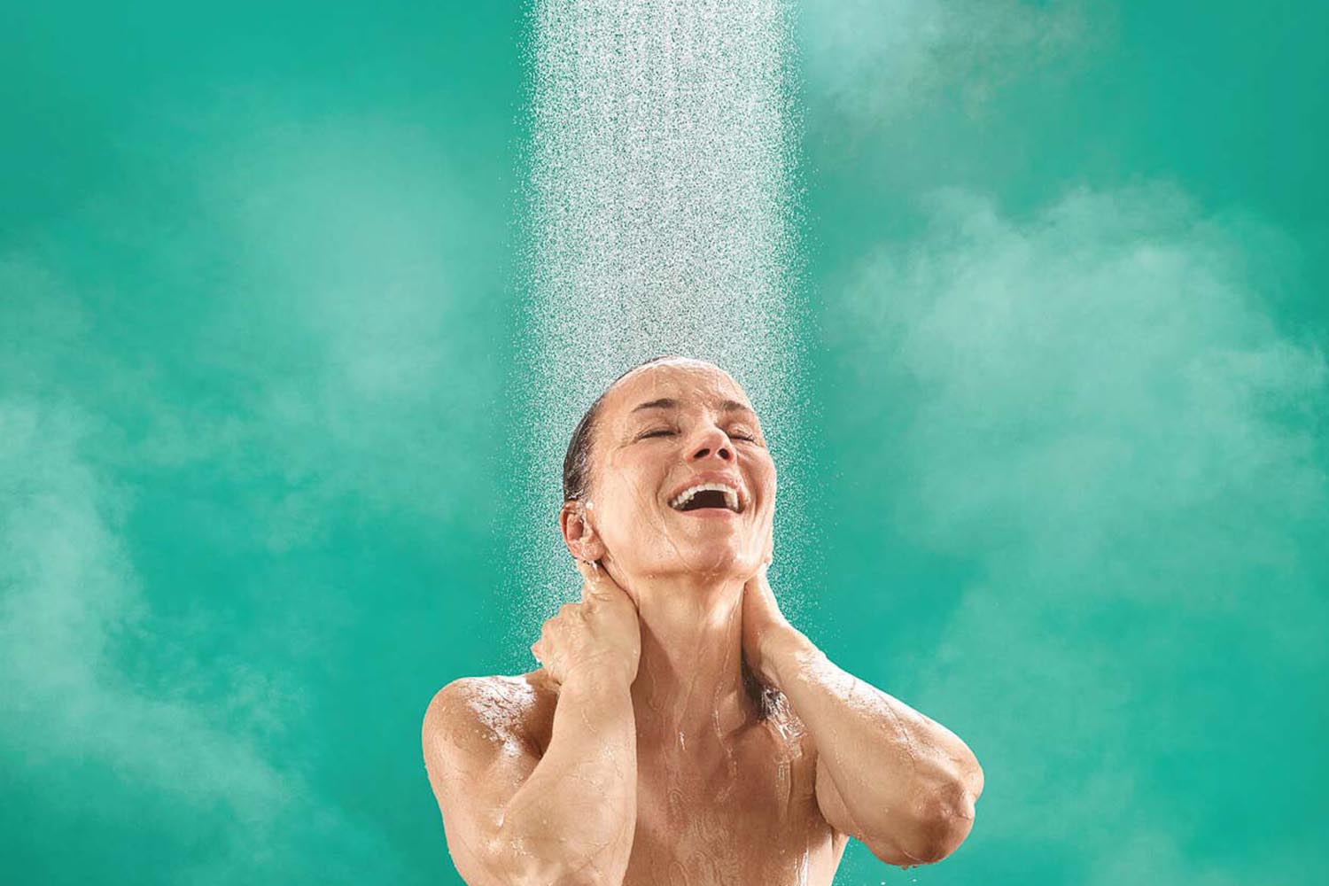  Otkrijte zadovoljstvo tuširanja uz uštedu vode i energije uz usponski tuš Crometa E240