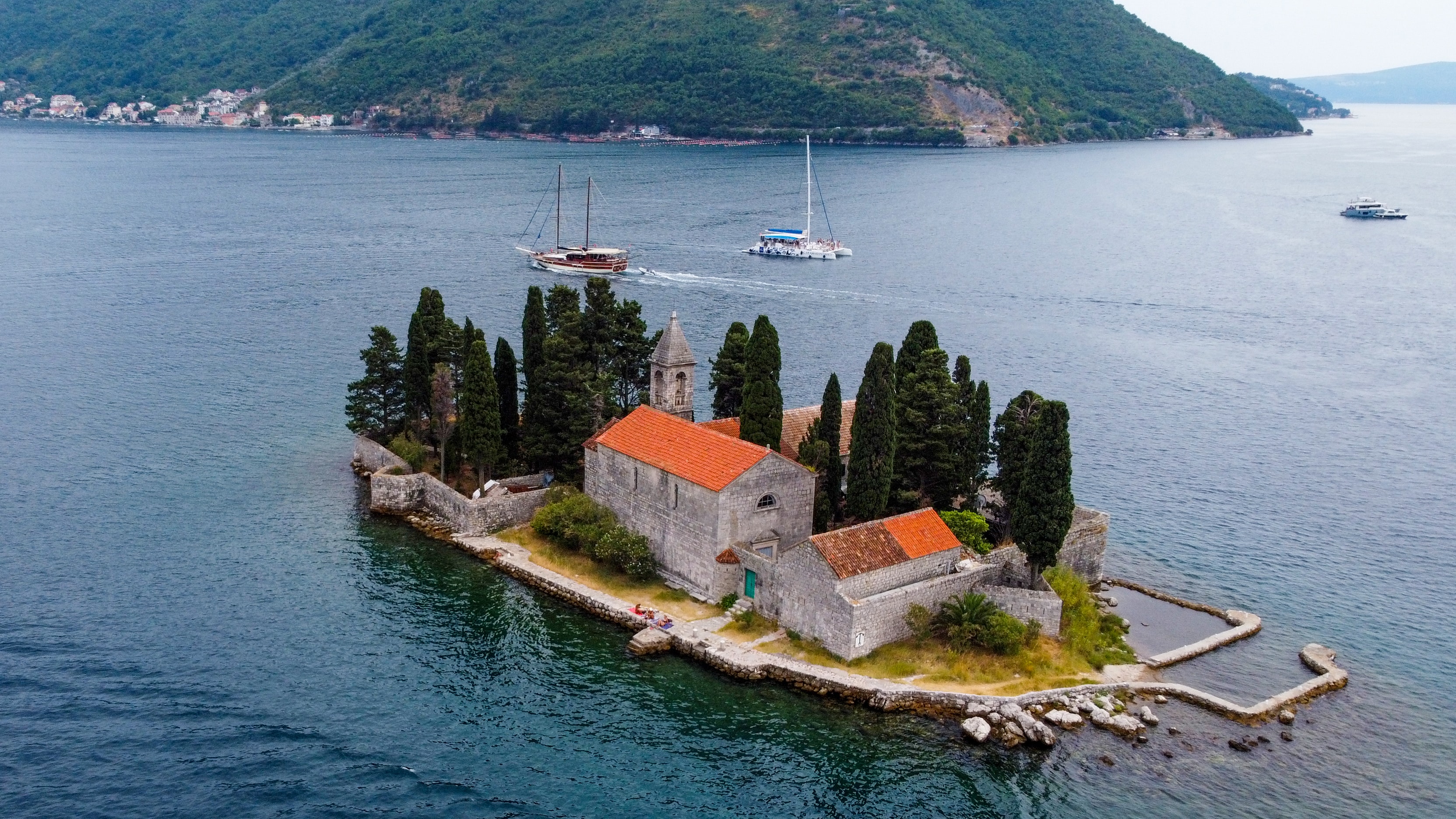 Crna Gora među pet zemalja Balkana koje Gardijan predlaže turistima