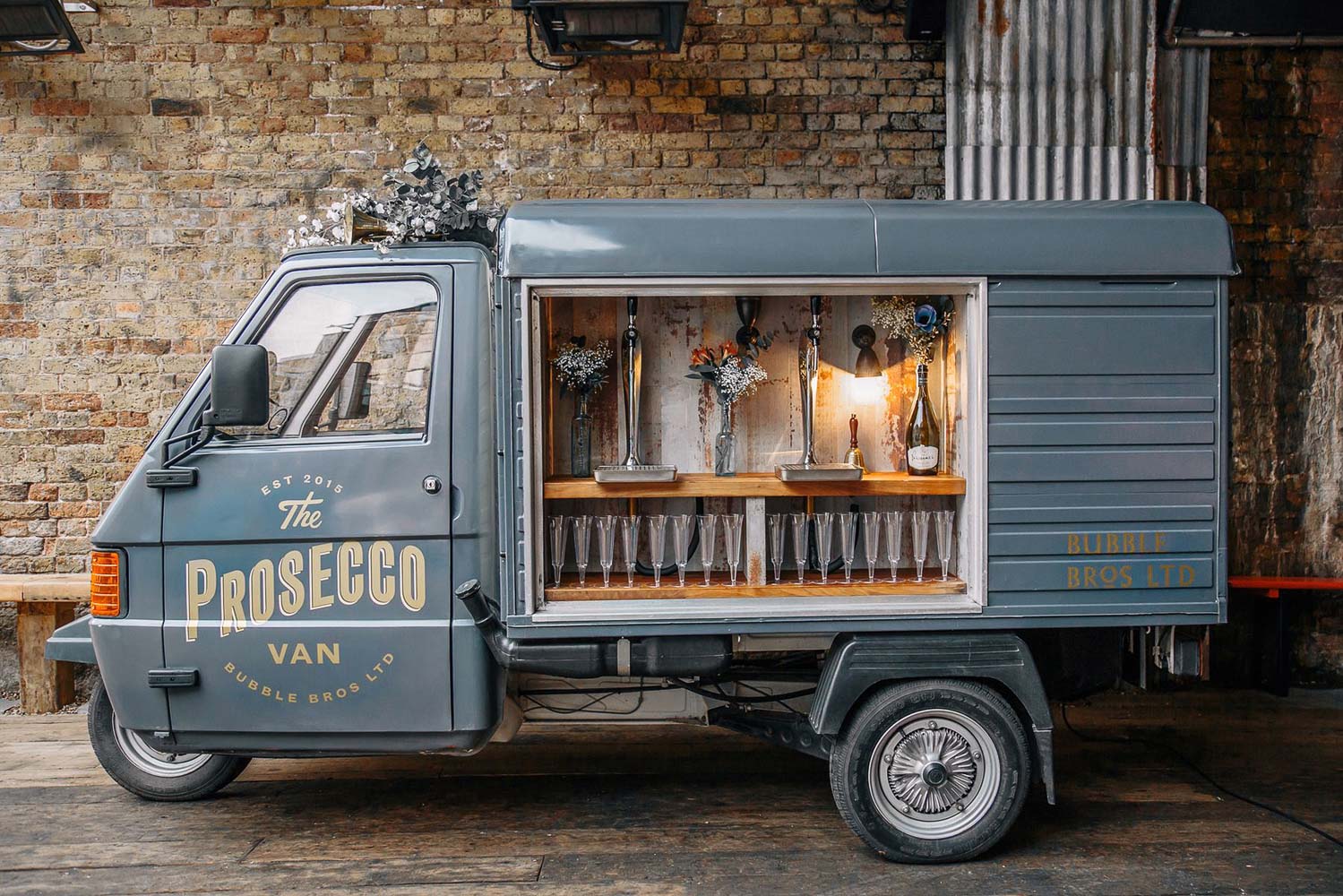 pice na tockovima bubble bros prosecco van2 copy