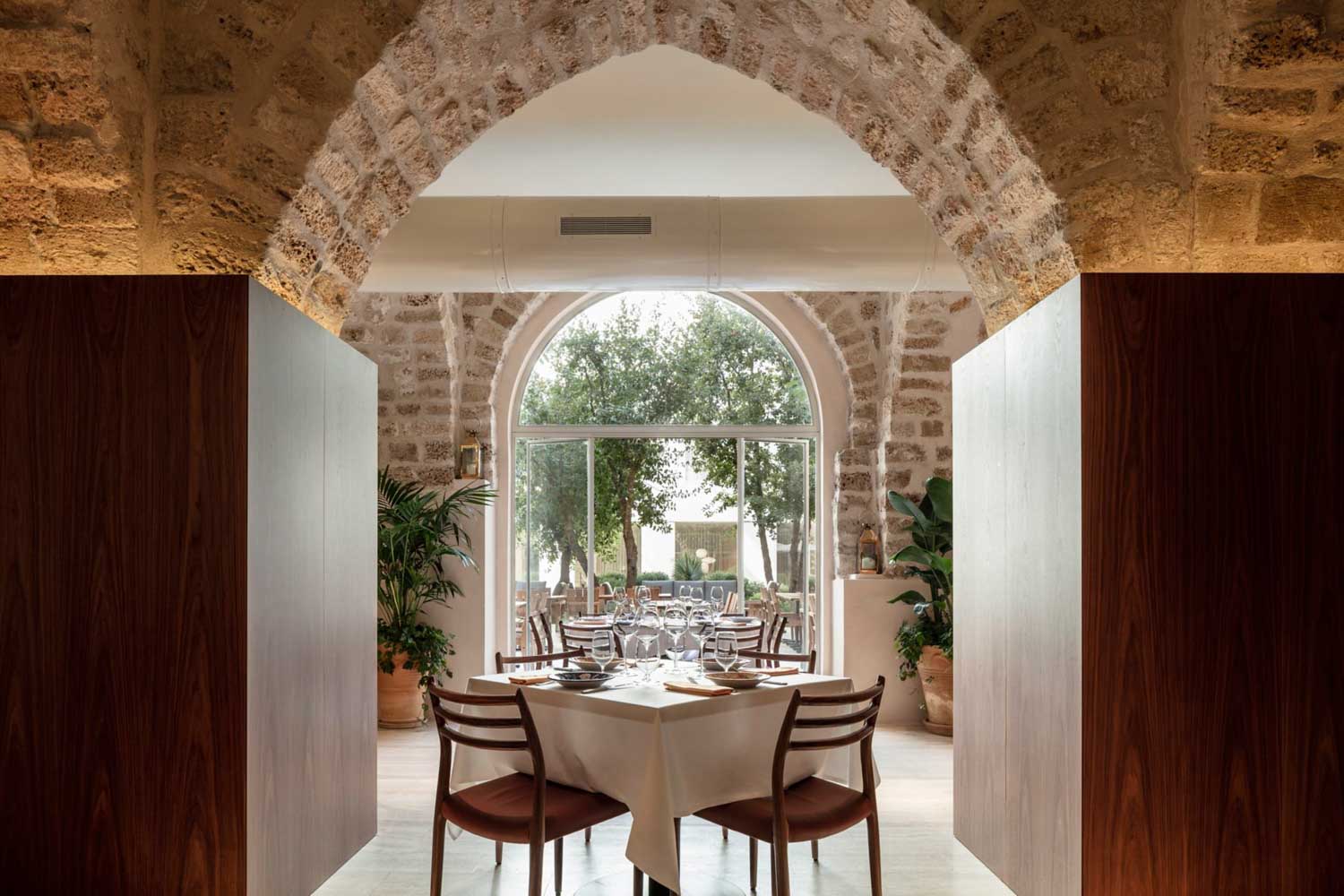 lc tlvlc giardino restaurant 24747 Classic Hor
