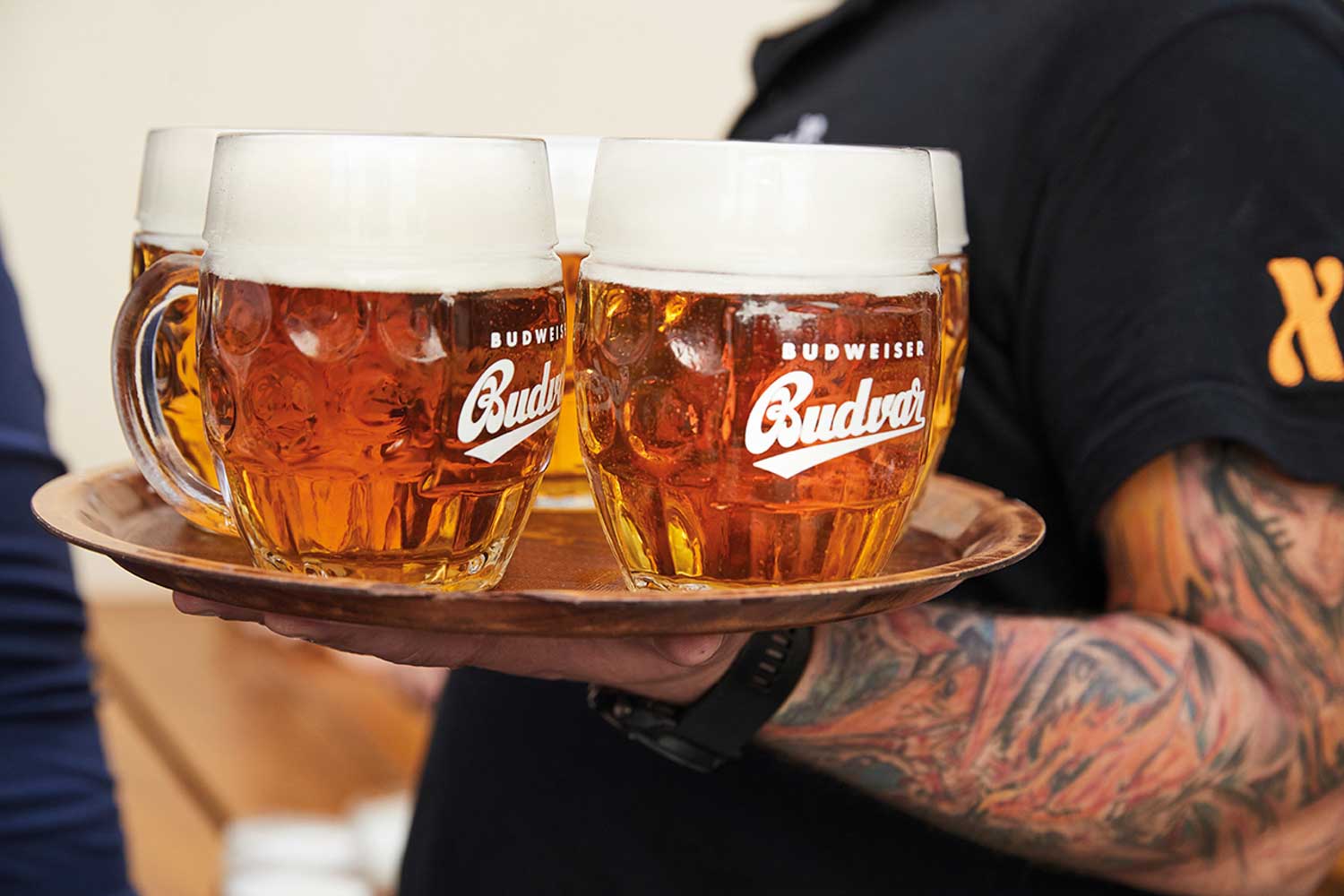 krigle BB TUBINGER GLASS BEER TRAY LR