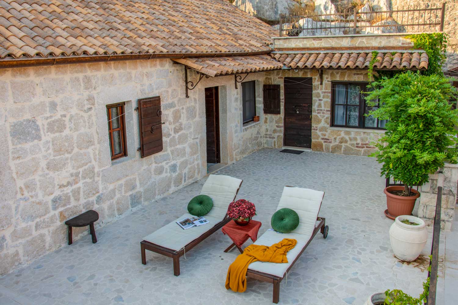 Stone Villa Oblun 6