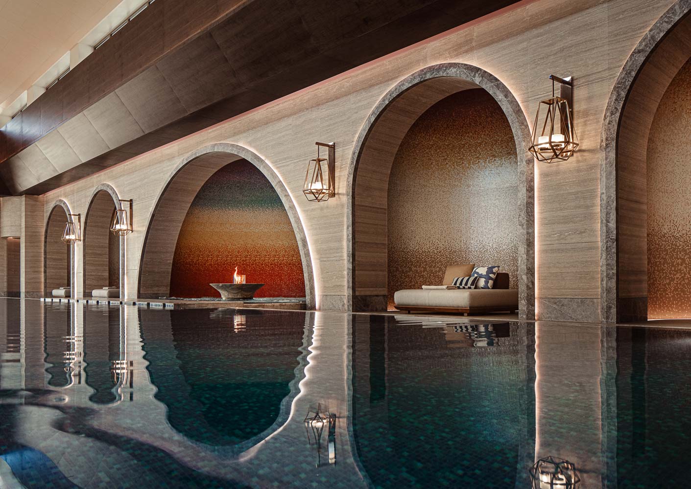 OO Portonovi Wellness Chenot Espace Indoor Pool Low Angle 1390 MASTER
