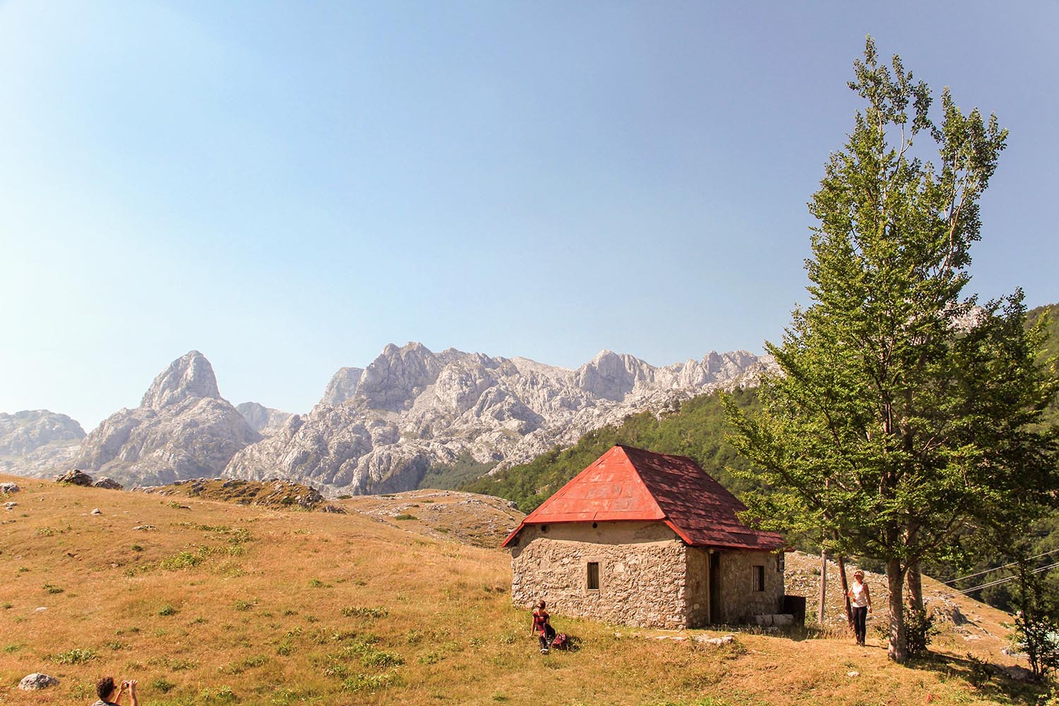 sl.001 Bukumirsko jezero autenticne kuce ovog kraja